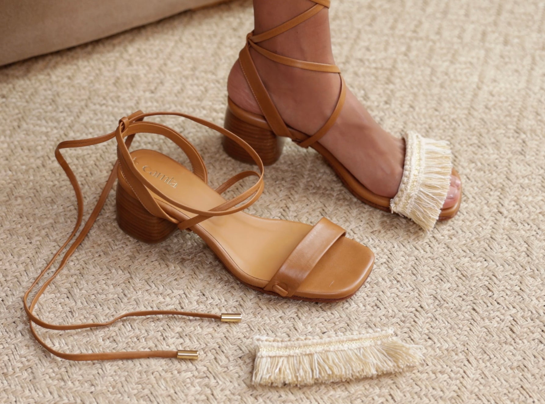 Camia, a unique concept of interchangeable sandals