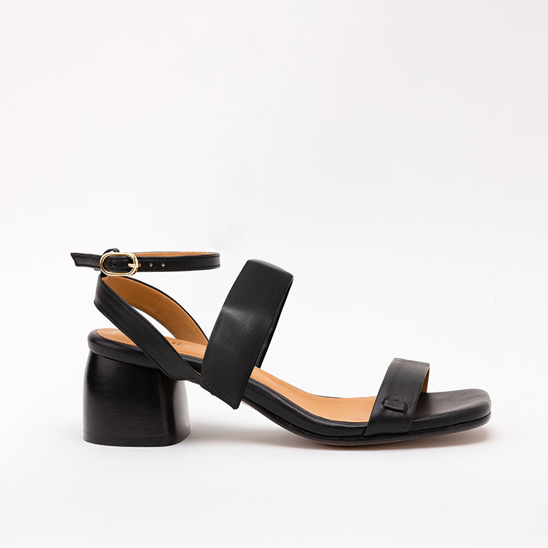 Middle Strap Black No Front Black