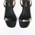 Dark Agata Black Front