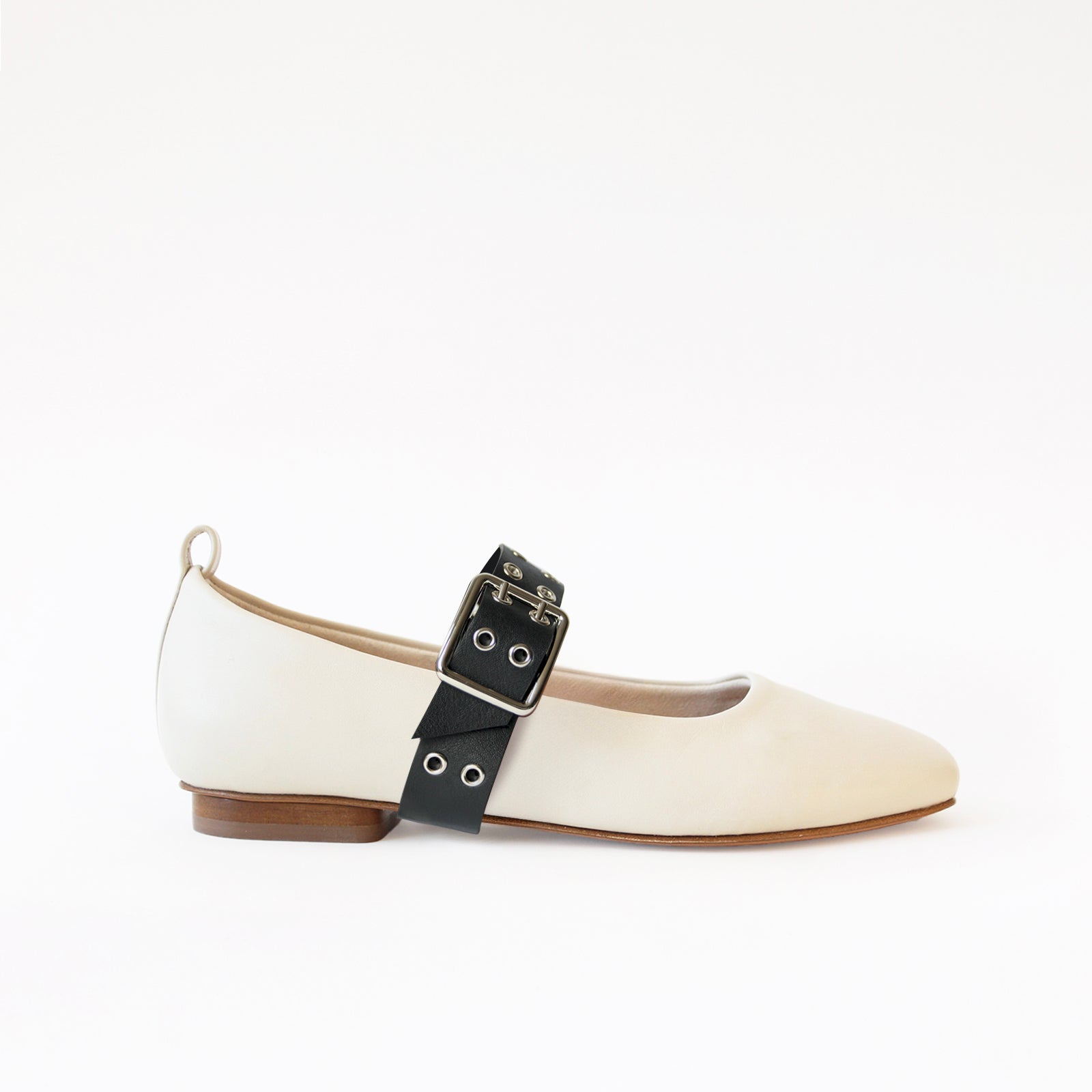 OffWhite - Buckle Black