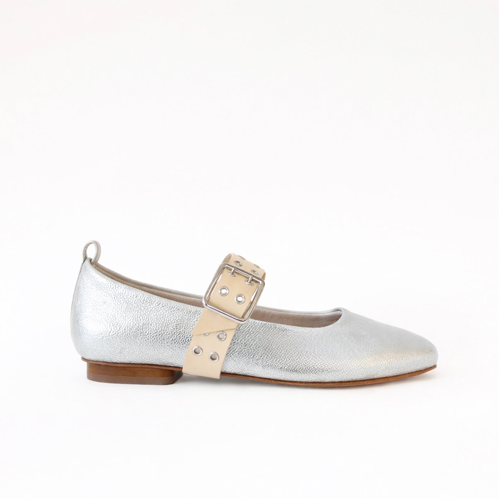 Silver - Buckle Cream