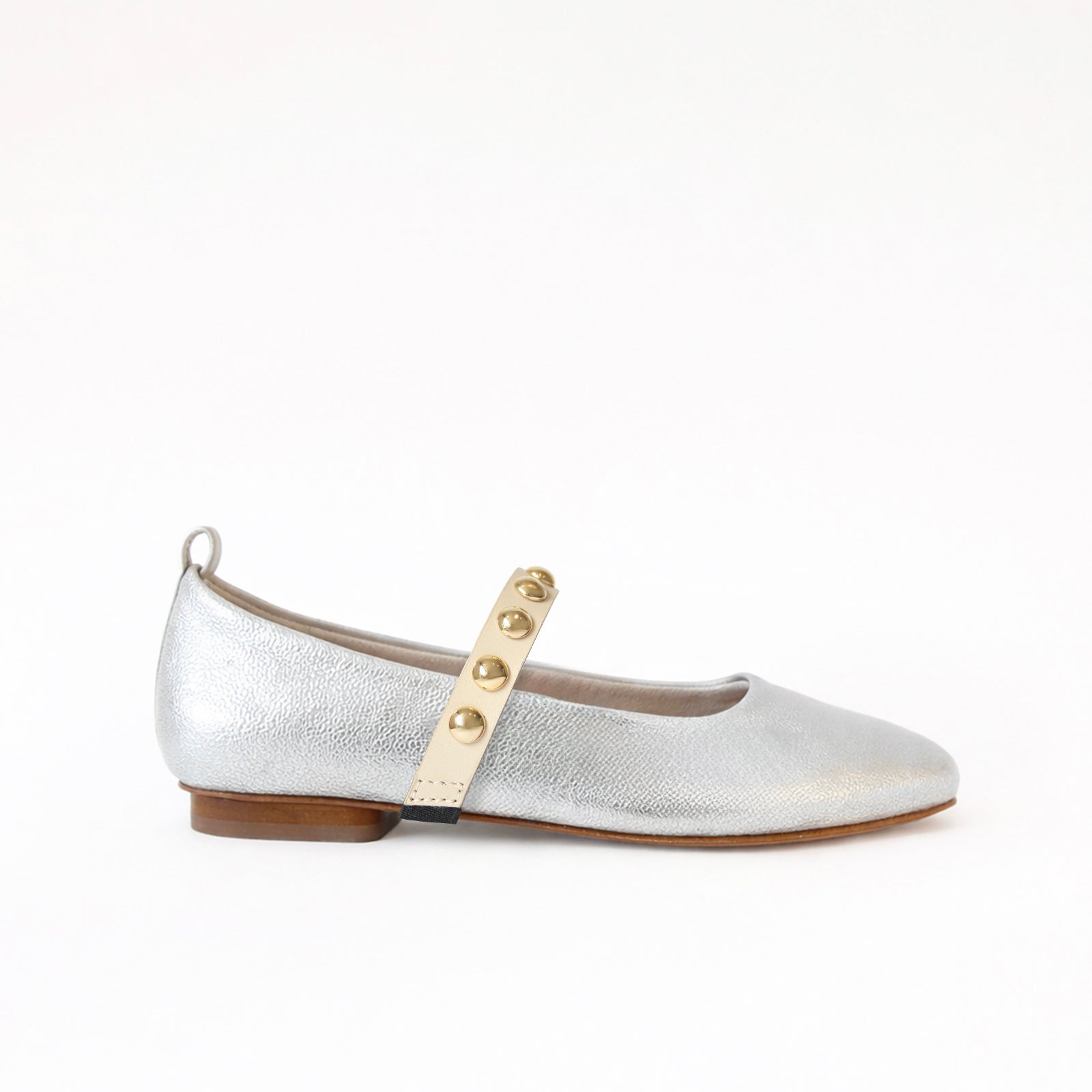 Silver - Golden Studs Cream Middle